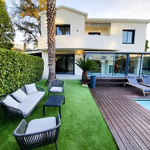 https://villa-bel-air-cannes.fr-provencehotel.com