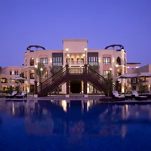 アパートホテル Shangri-la Qaryat Al Beri *****