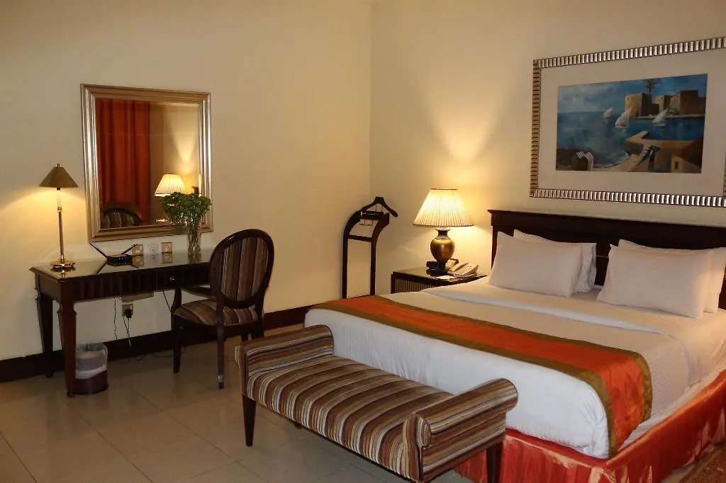 City Seasons Suites Dubai Lejlighedshotel